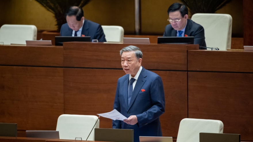 Bộ trưởng Tô Lâm ghi nhận ý kiến của ĐBQH về xử phạt nồng độ cồn